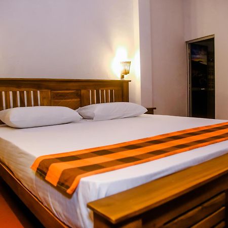 Bed and Breakfast Little Angels Мирисса Экстерьер фото