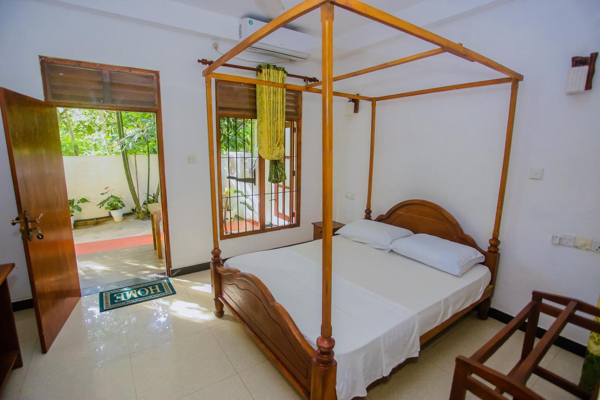 Bed and Breakfast Little Angels Мирисса Экстерьер фото
