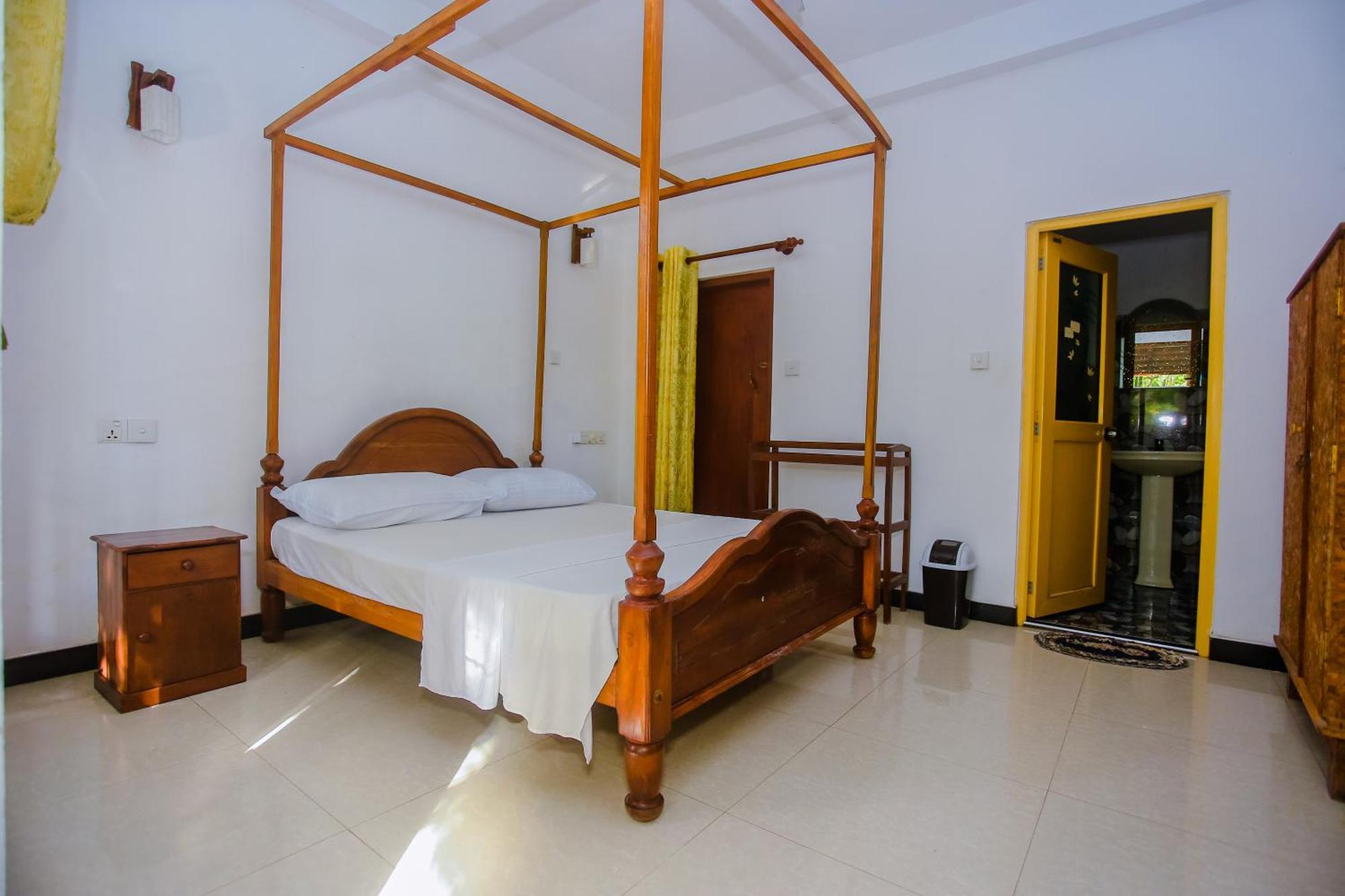 Bed and Breakfast Little Angels Мирисса Экстерьер фото