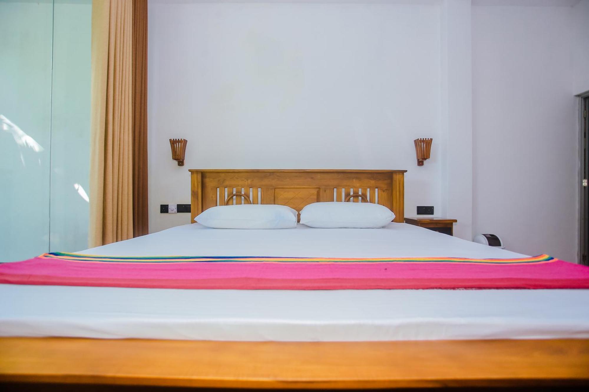 Bed and Breakfast Little Angels Мирисса Экстерьер фото